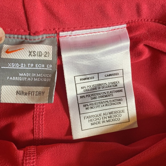 Nike Women’s FitDry shorts XS(0-2) - Picture 8 of 9